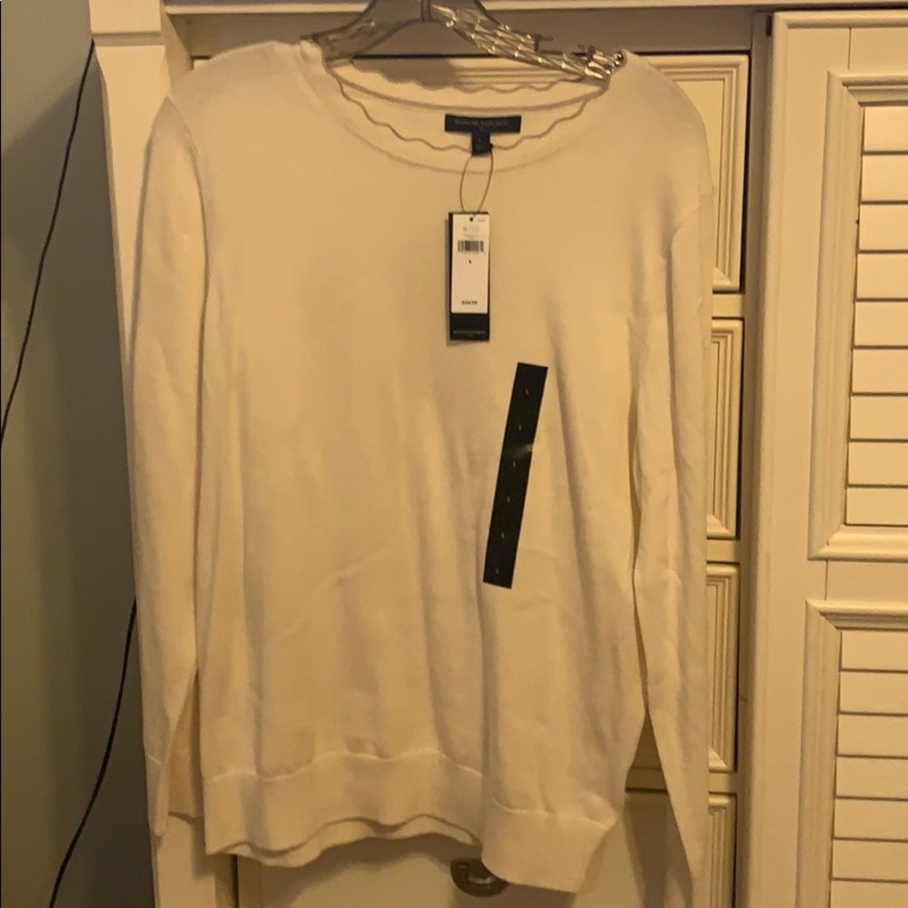 Banana Republic women’s large sweater NWT